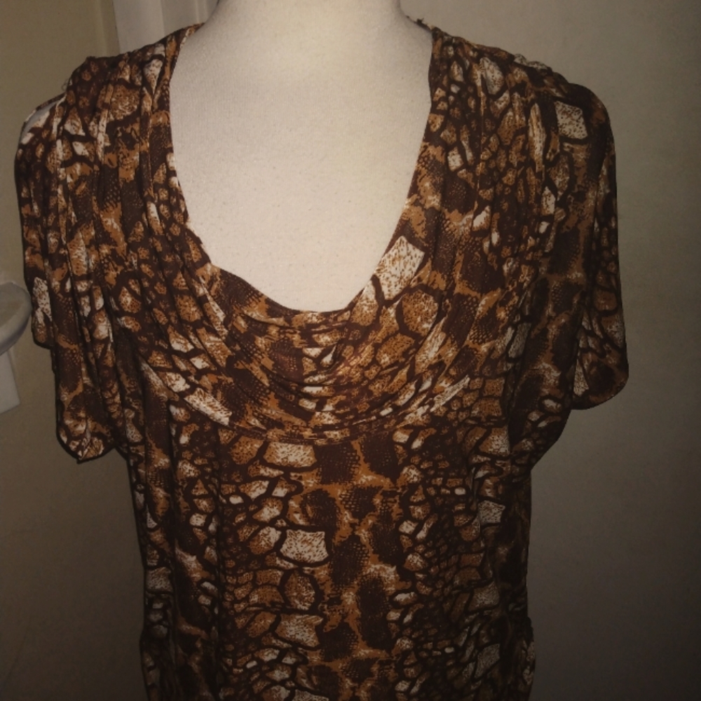Isabella Rodriguez Size 3X Animal Print Top